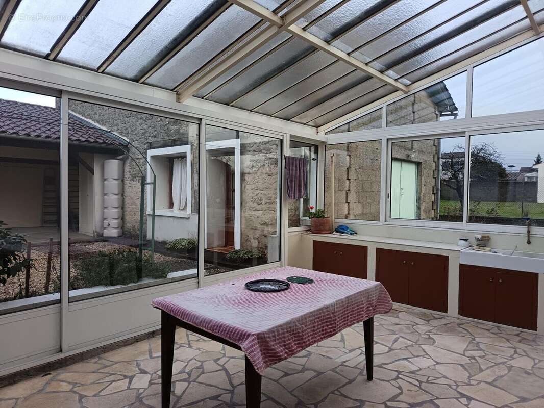 Photo 2 - Maison à COGNAC