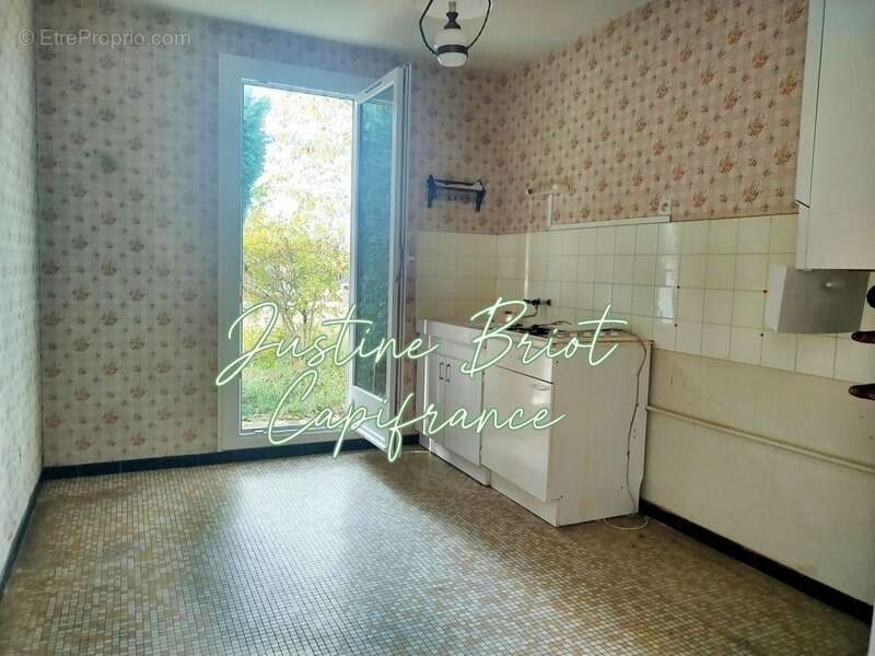 Maison à VARENNES-VAUZELLES