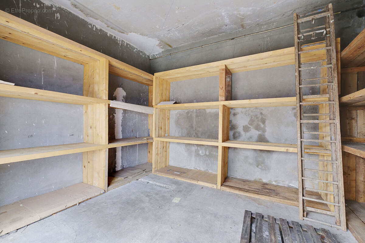 Commerce à PARIS-10E