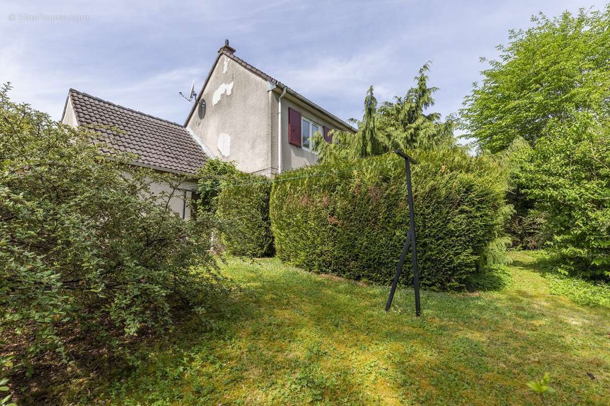 Maison à LIVERDUN