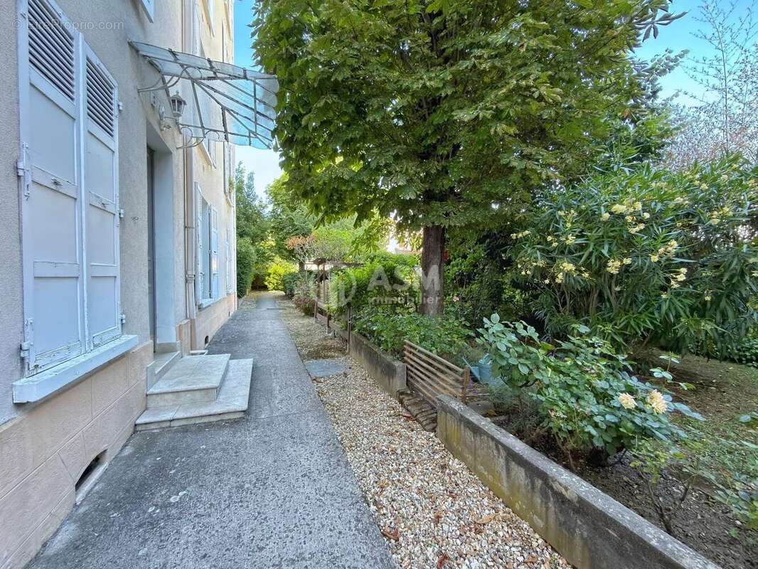 Appartement à BOIS-COLOMBES
