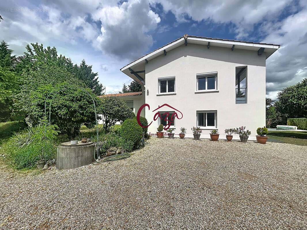 Maison à LATRESNE
