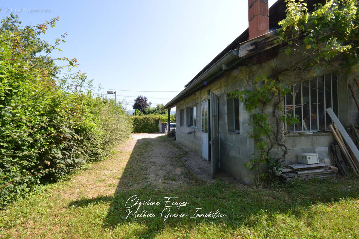 Maison à VEYRINS-THUELLIN