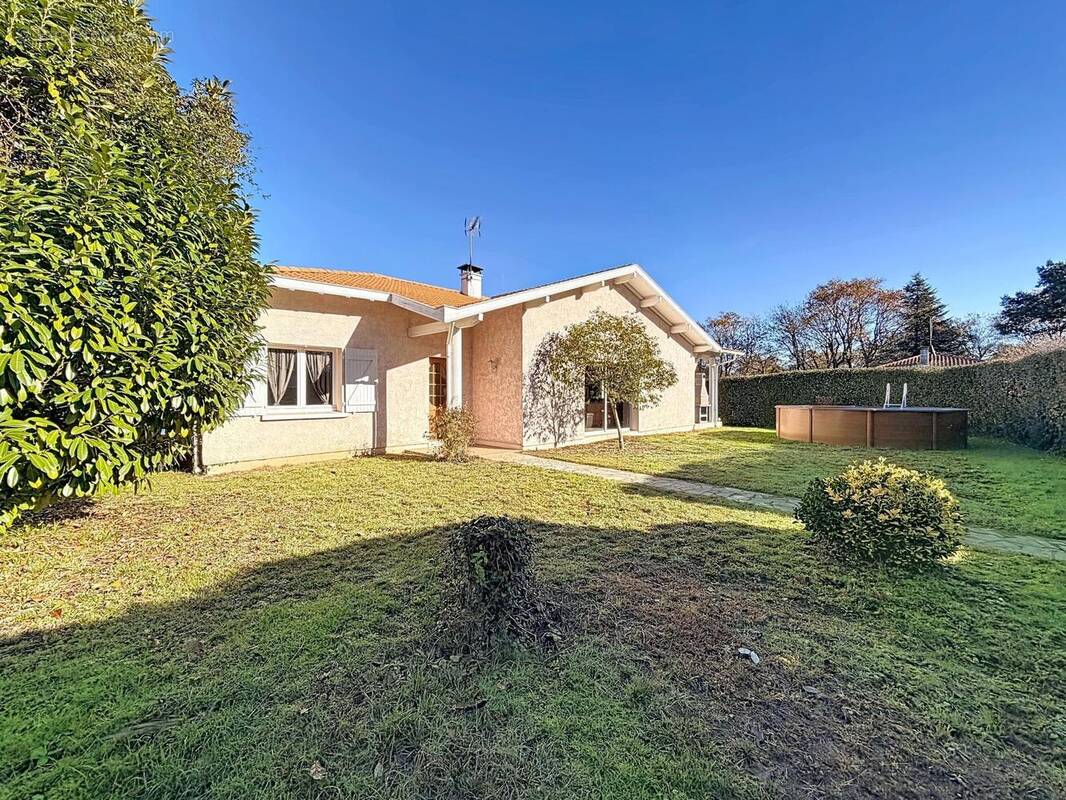 Photo 1 - Maison à TOSSE