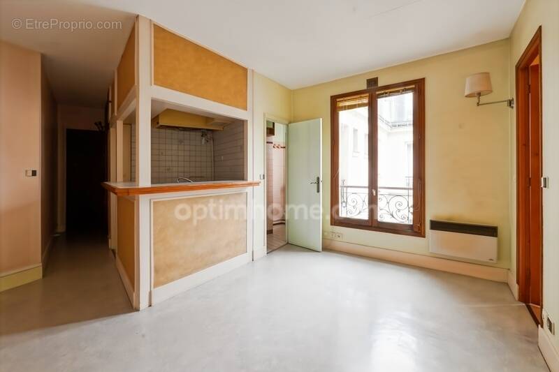 Appartement à PARIS-18E