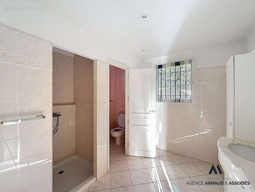 Maison à LA CADIERE-D'AZUR