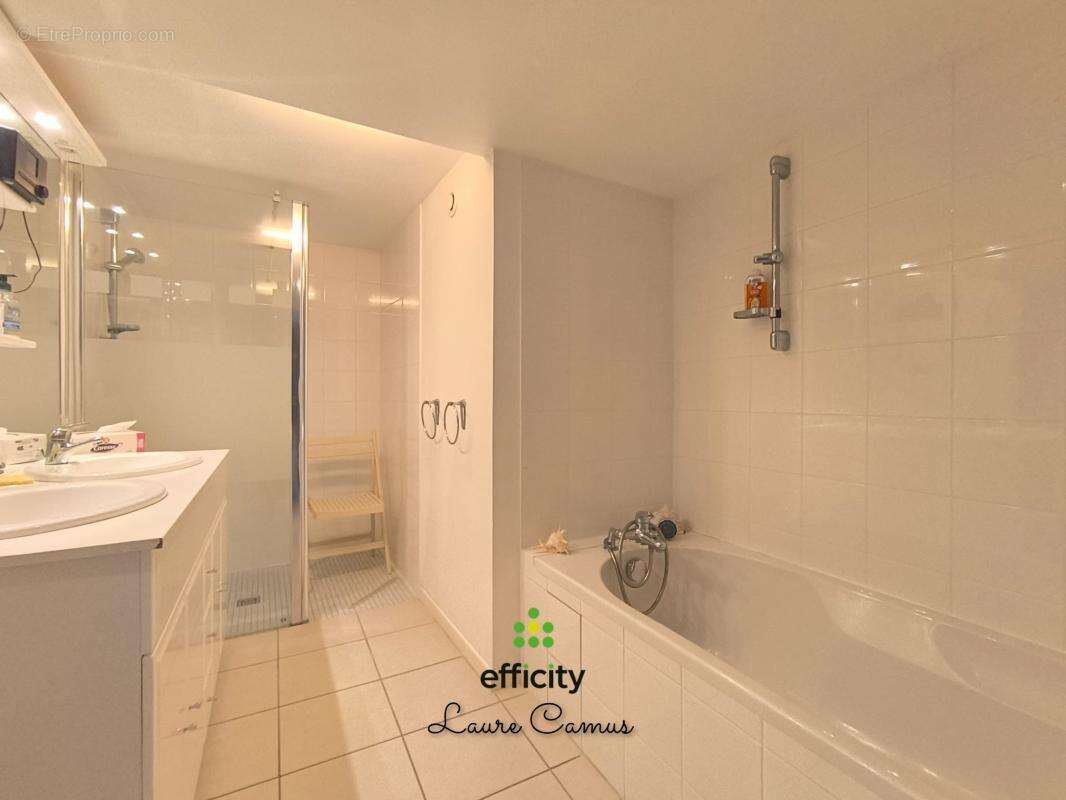 Maison 192 m² à Saint-Avaugourd-Des-Landes  - photo 15