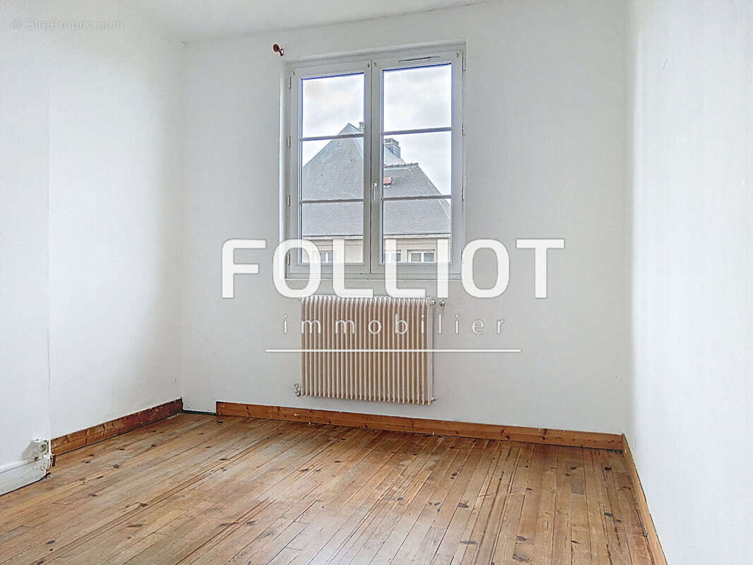 Maison à SAINT-JEAN-DES-BAISANTS