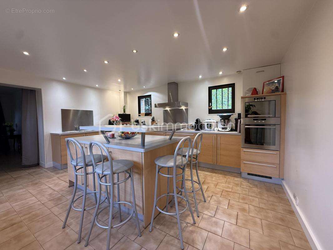 Maison à PONT-L&#039;EVEQUE