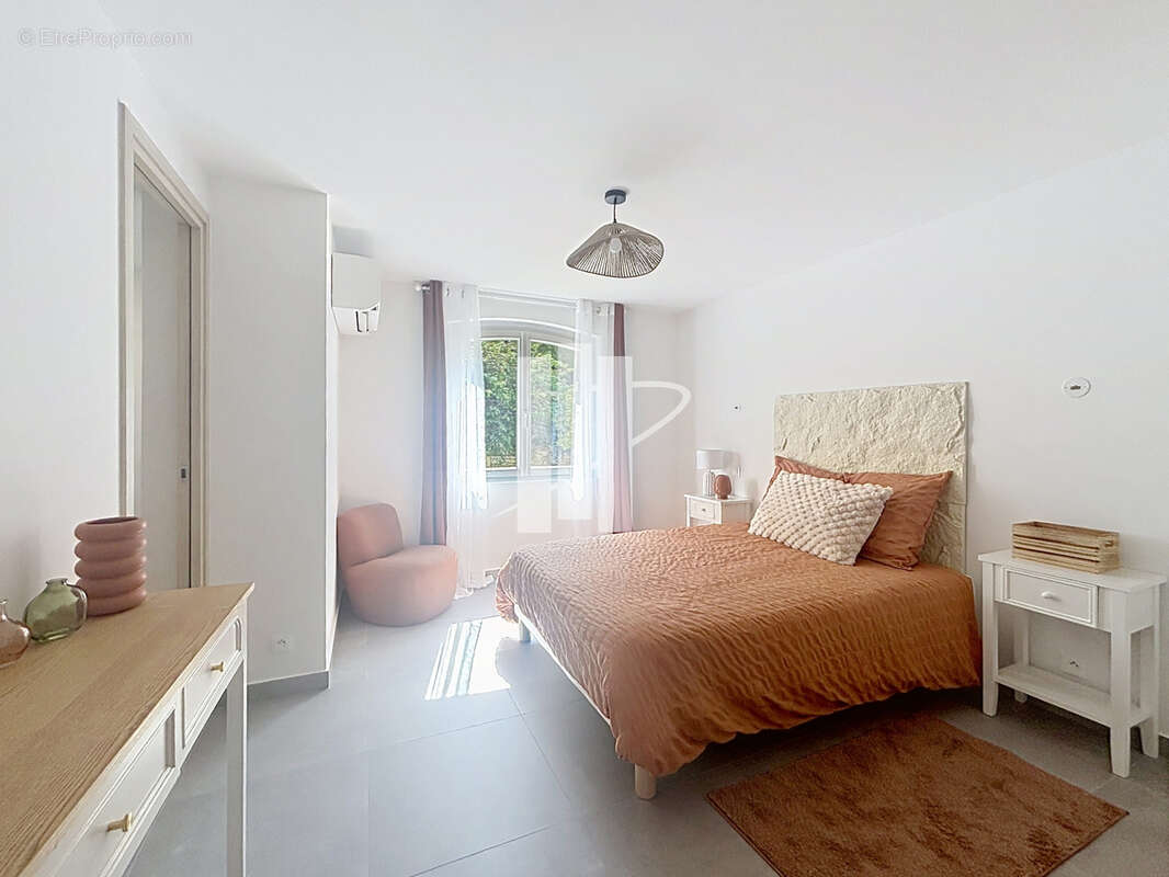 Appartement 3 pieces a vendre entierement renove en rez de jardin au calme absolu quartier les plaines - photo 5