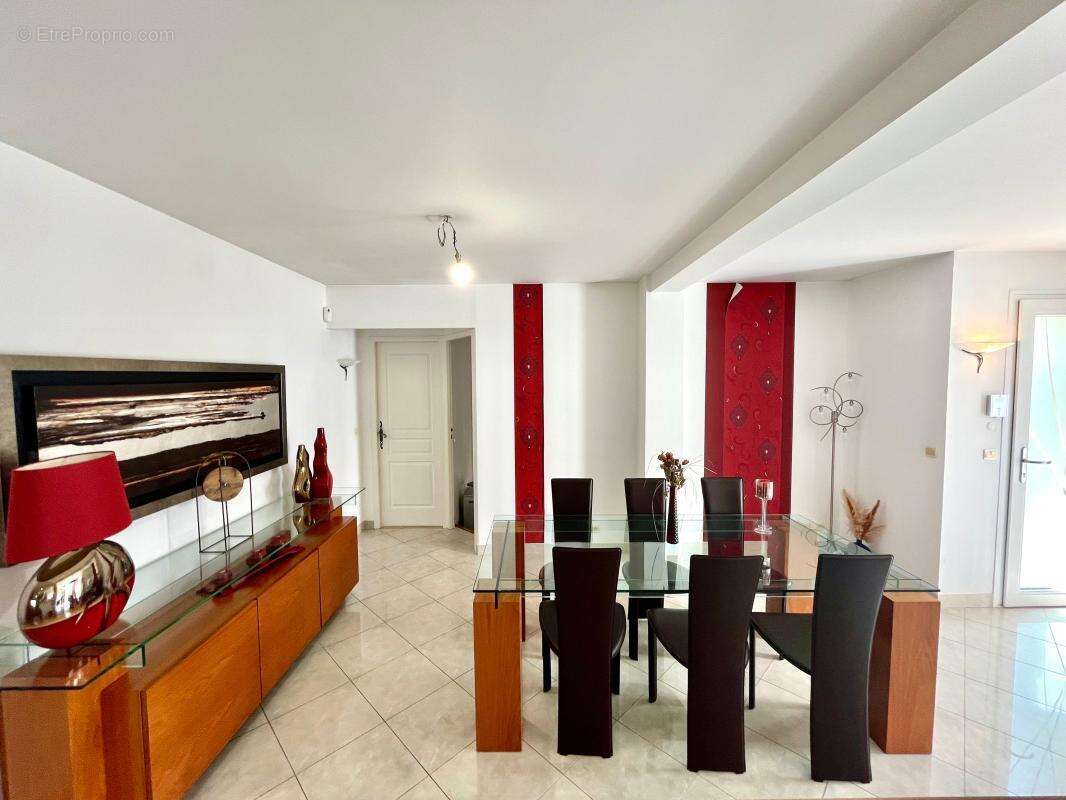 Superbe villa non mitoyenne avec piscine, véranda et cuisine d'été - photo 13