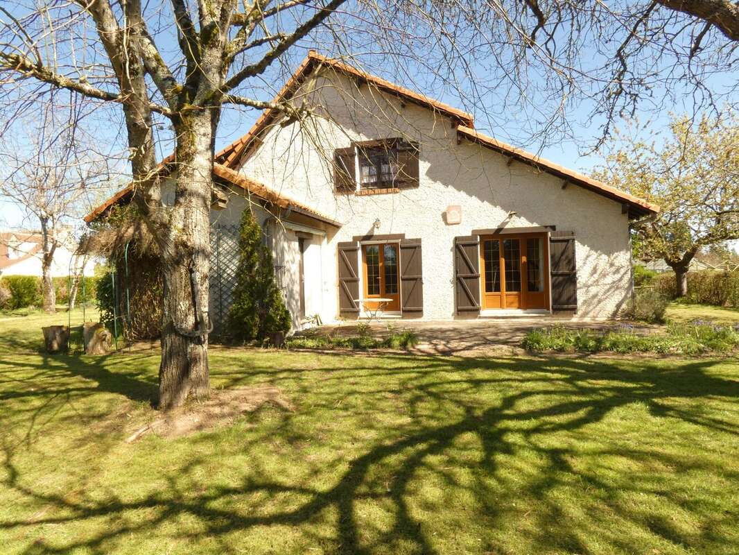 Maison à GUILLY