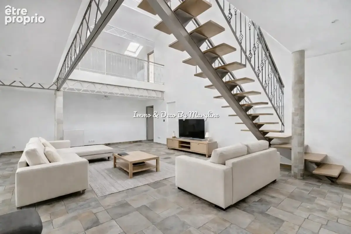 Appartement 225 m² à Joinville-Le-Pont  - photo 2