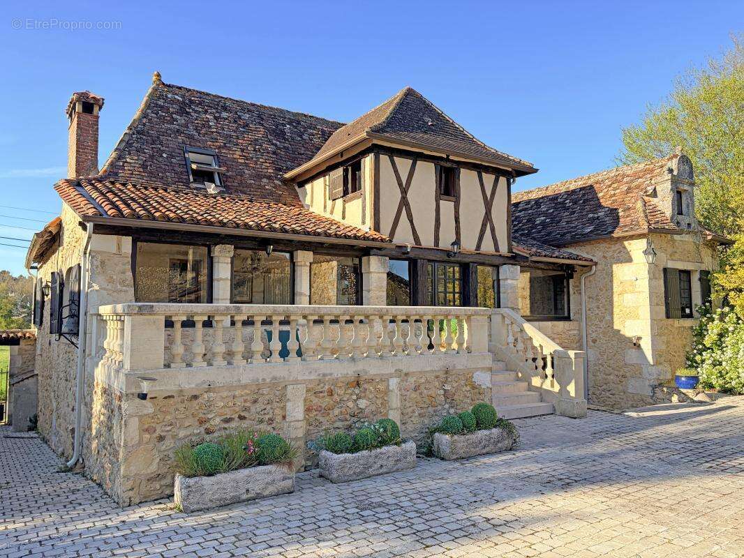 Maison à SAINT-MAIME-DE-PEREYROL