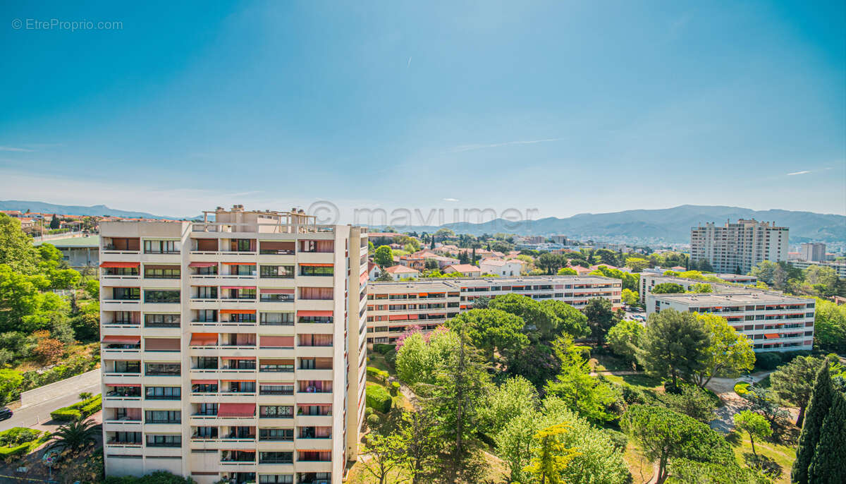 T4/5 en dernier étage Parc DESSUARD 13012 Marseille n°2 - Appartement à MARSEILLE-12E