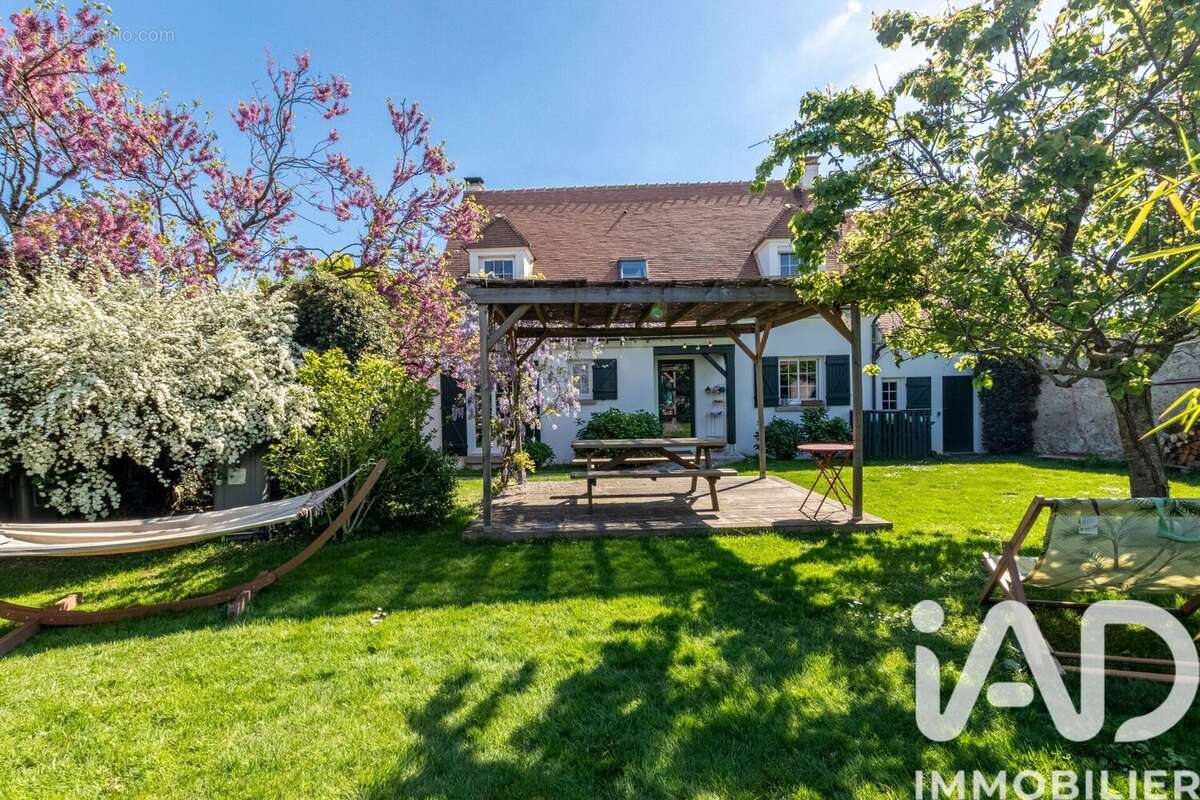 Photo 2 - Maison à LA VILLE-DU-BOIS