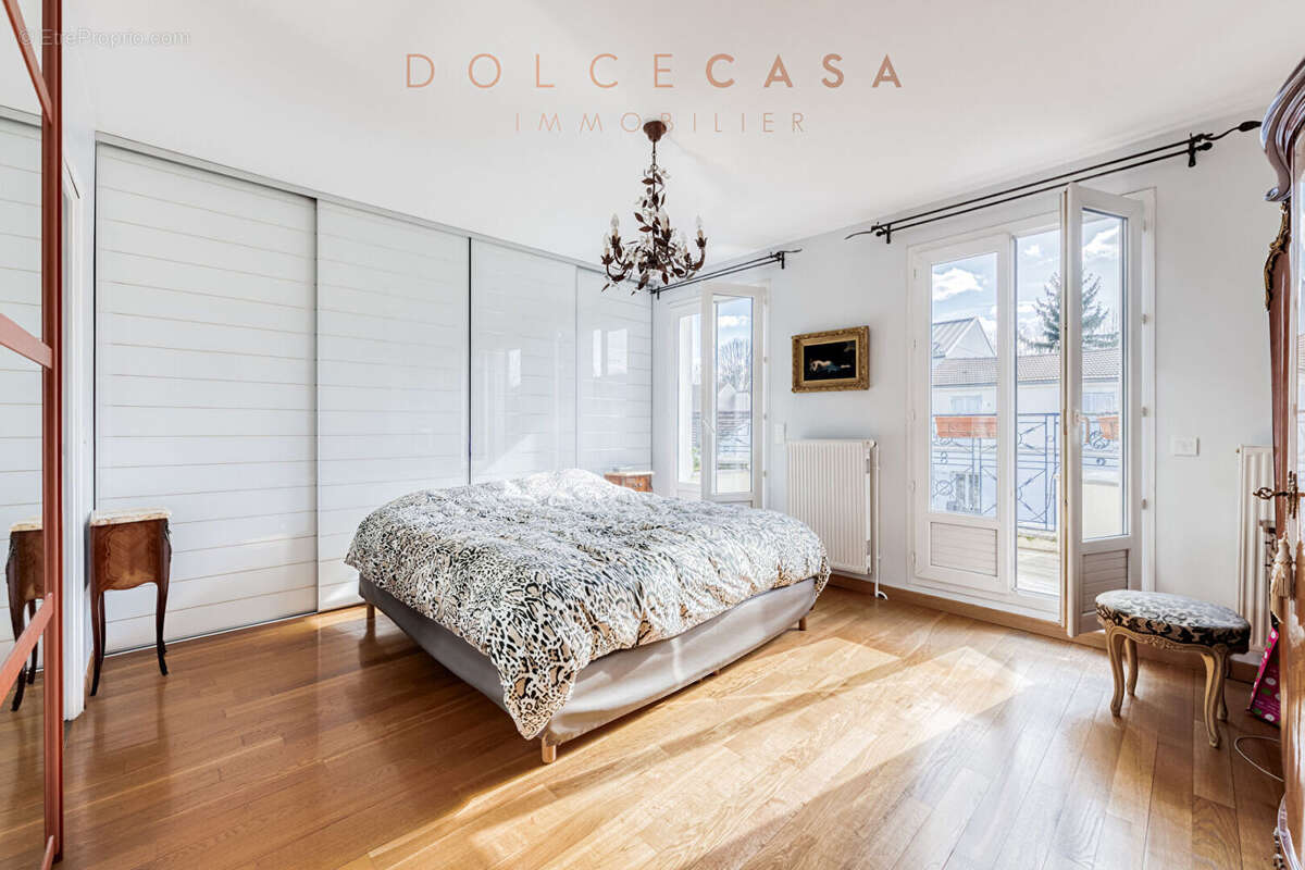 Maison à NOGENT-SUR-MARNE