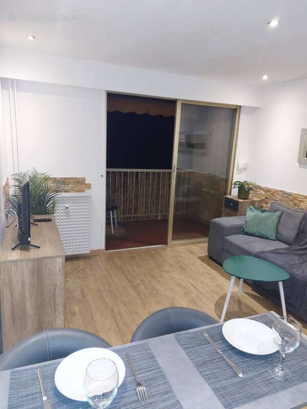 Appartement à PEYMEINADE