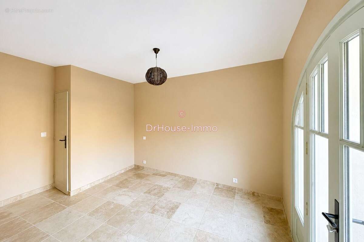 Maison 138 m² à Carcassonne  - photo 9