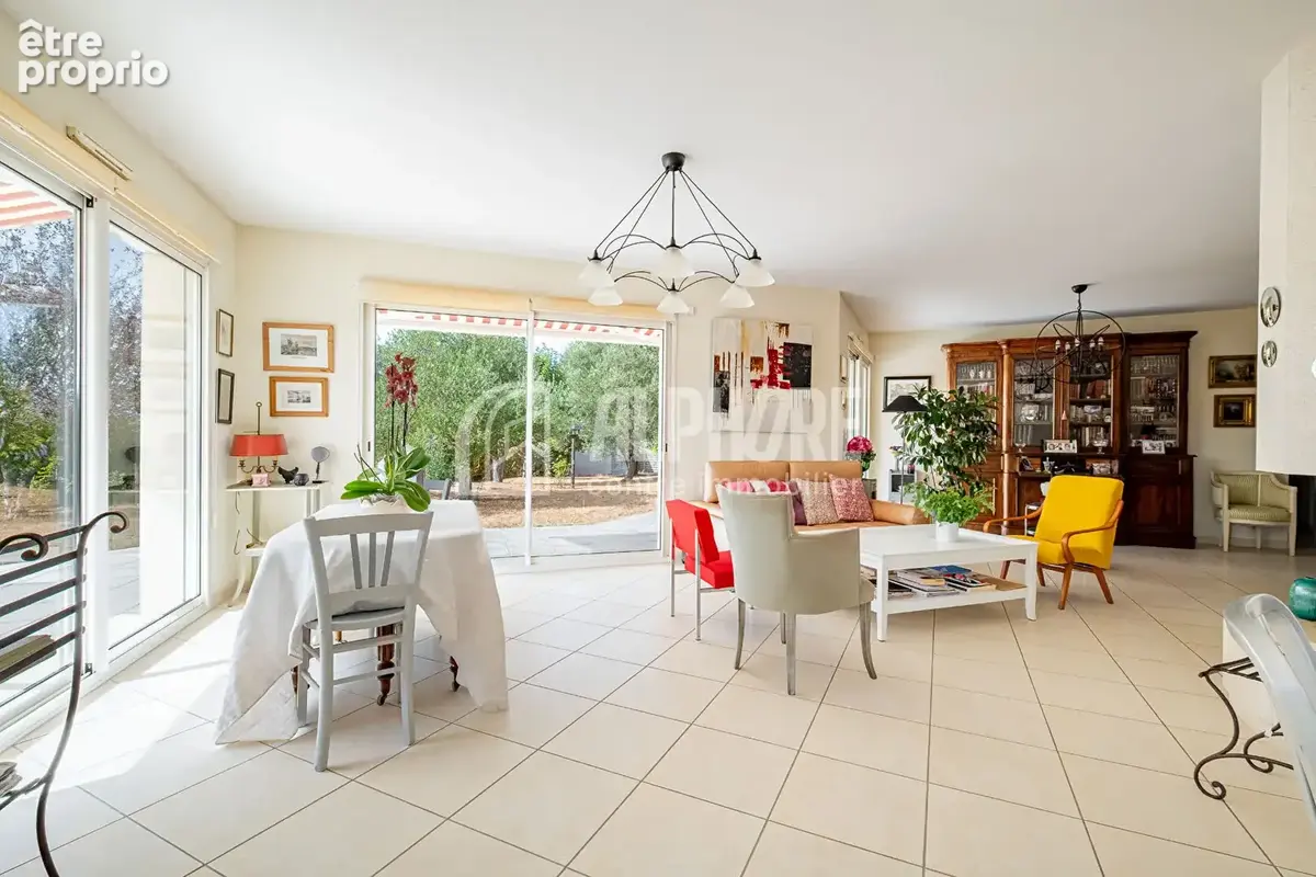 Maison 183m² , 5 chambres, double garage . - photo 6
