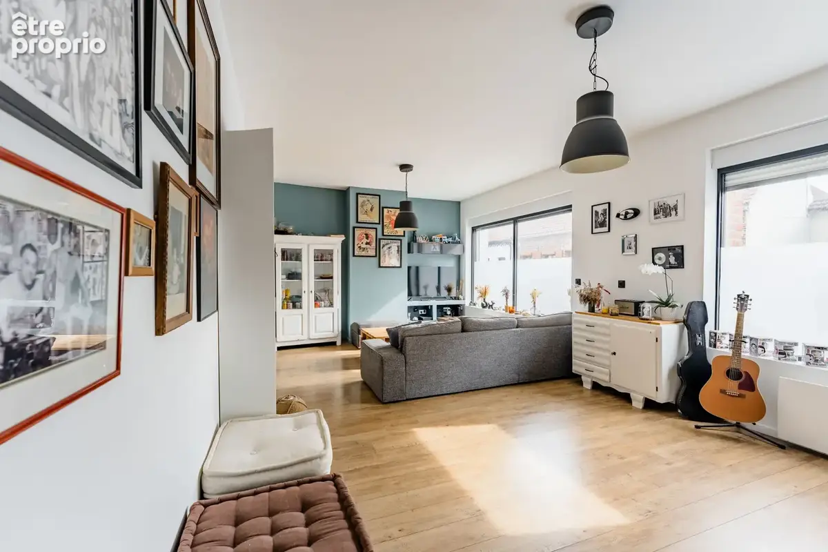 Beaux volumes pour cette maison familliale - photo 3