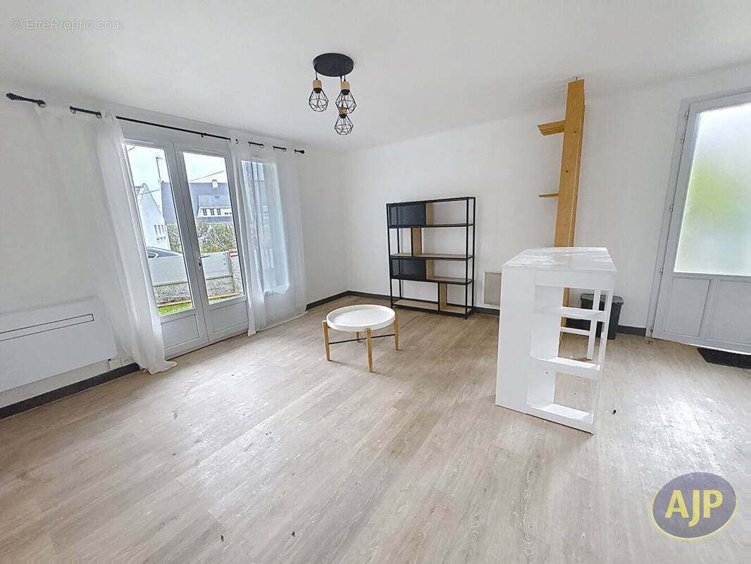 Appartement à LE POULIGUEN