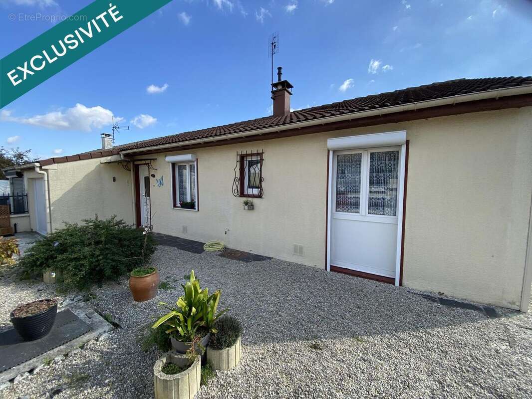 Photo 3 - Maison à SAINT-QUENTIN