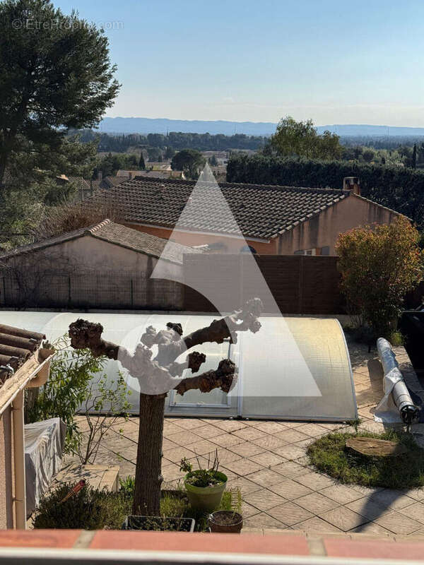 Maison à CHATEAURENARD