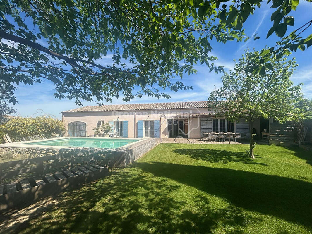 Maison à VILLEVIEILLE
