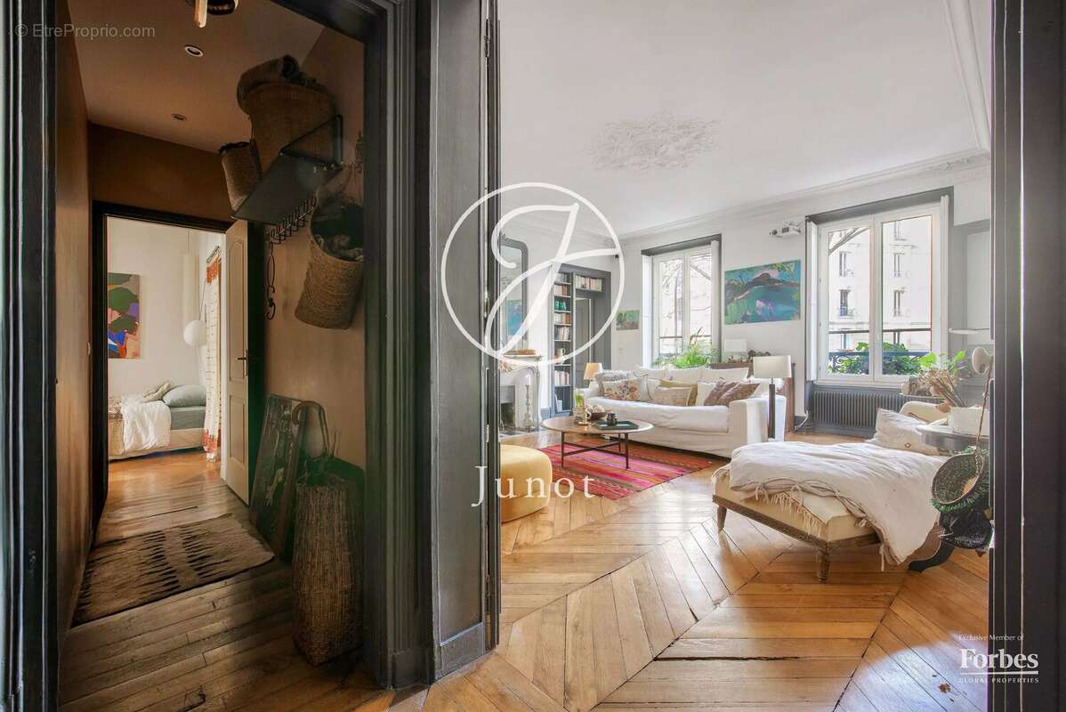 Appartement à PARIS-9E