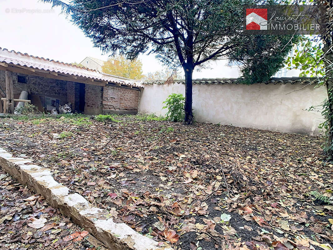 Maison à PONT-DE-VAUX