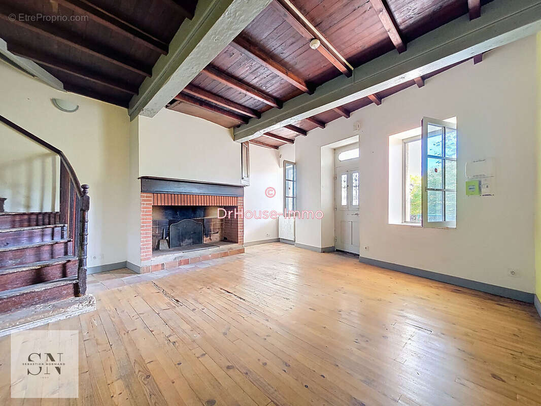 Maison à SAINT-MAURIN