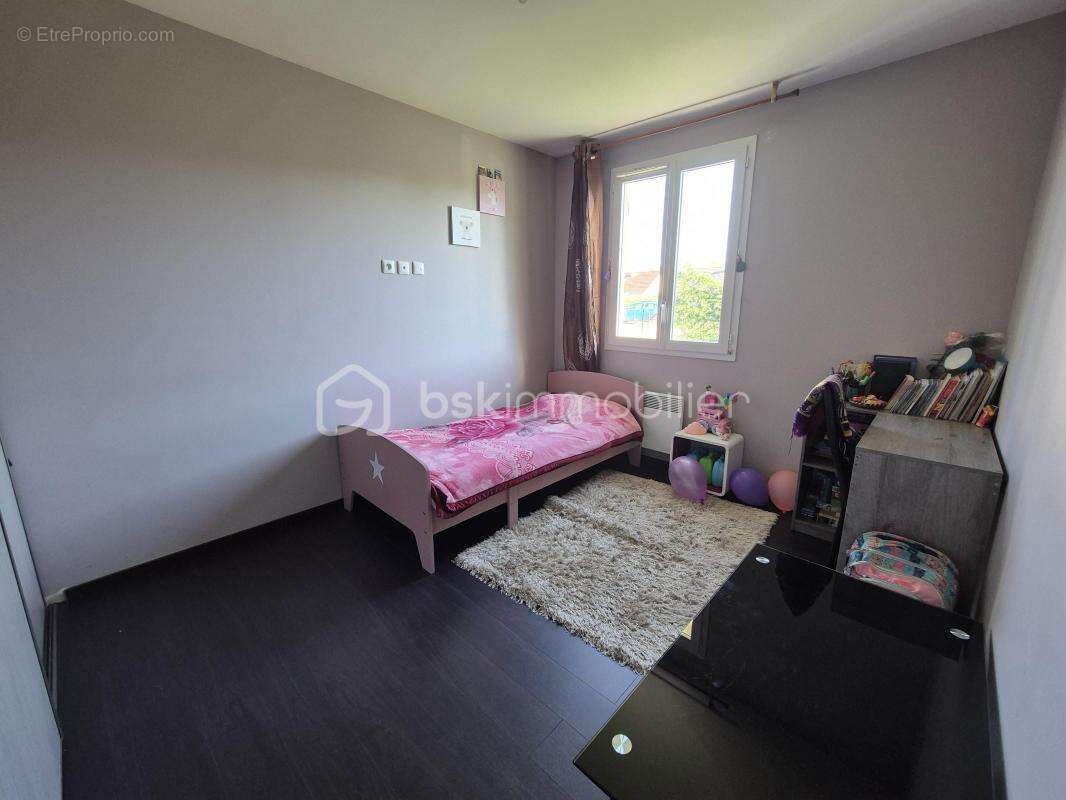 Maison à POILLY-LEZ-GIEN