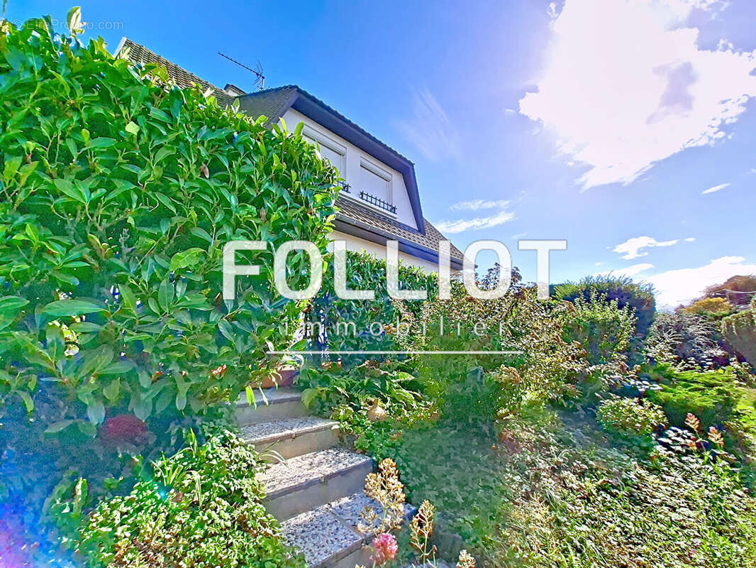 Maison à AMFREVILLE