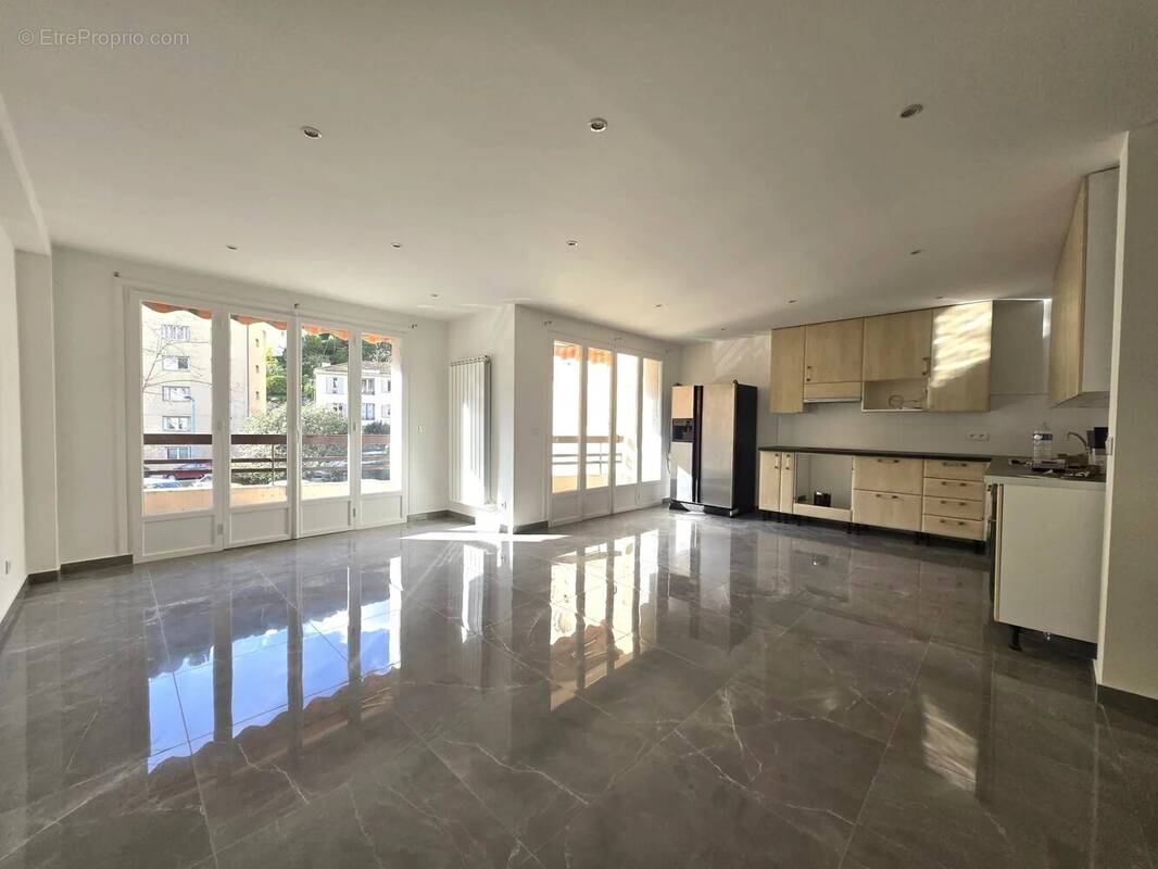 Appartement à MENTON