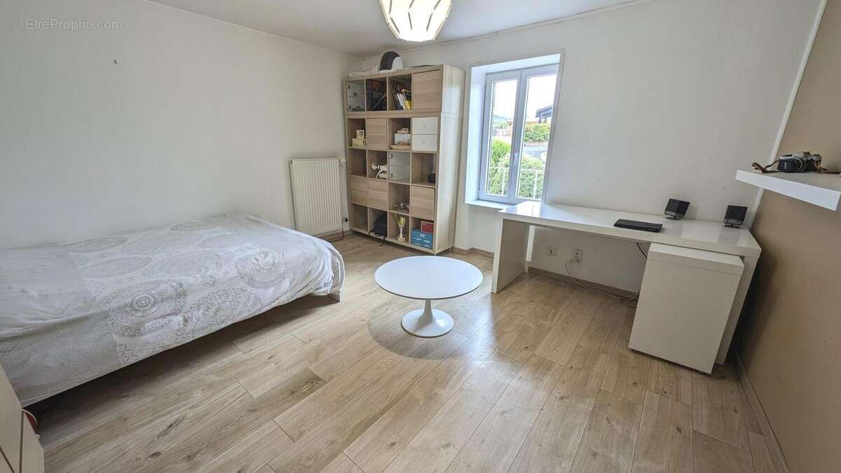 Maison à VERTAIZON