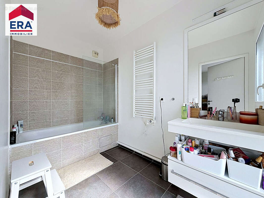 Appartement à IVRY-SUR-SEINE