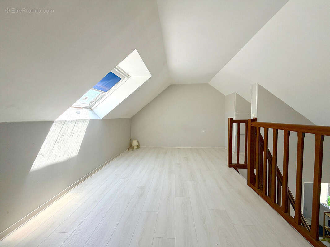 Appartement à VAUREAL
