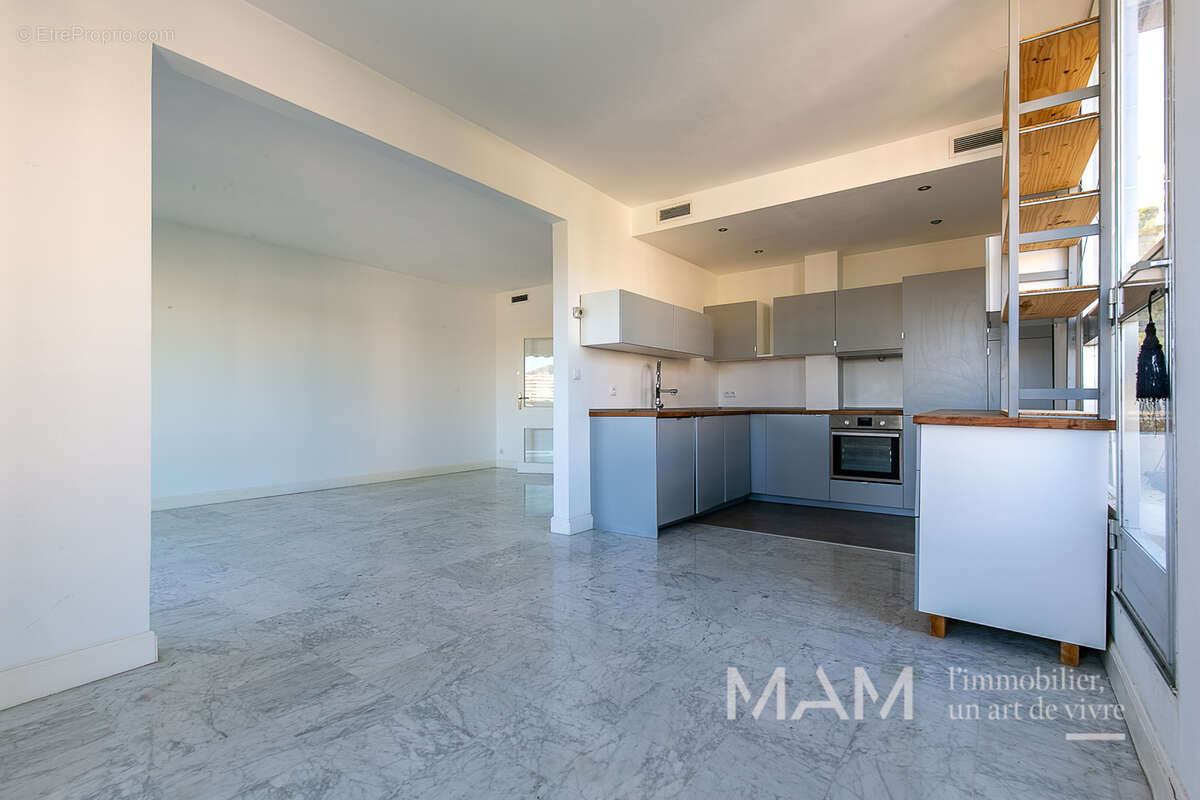 Appartement à MARSEILLE-8E