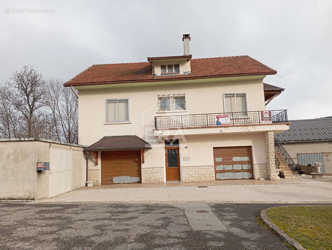 Maison à HAUTEVILLE-LOMPNES