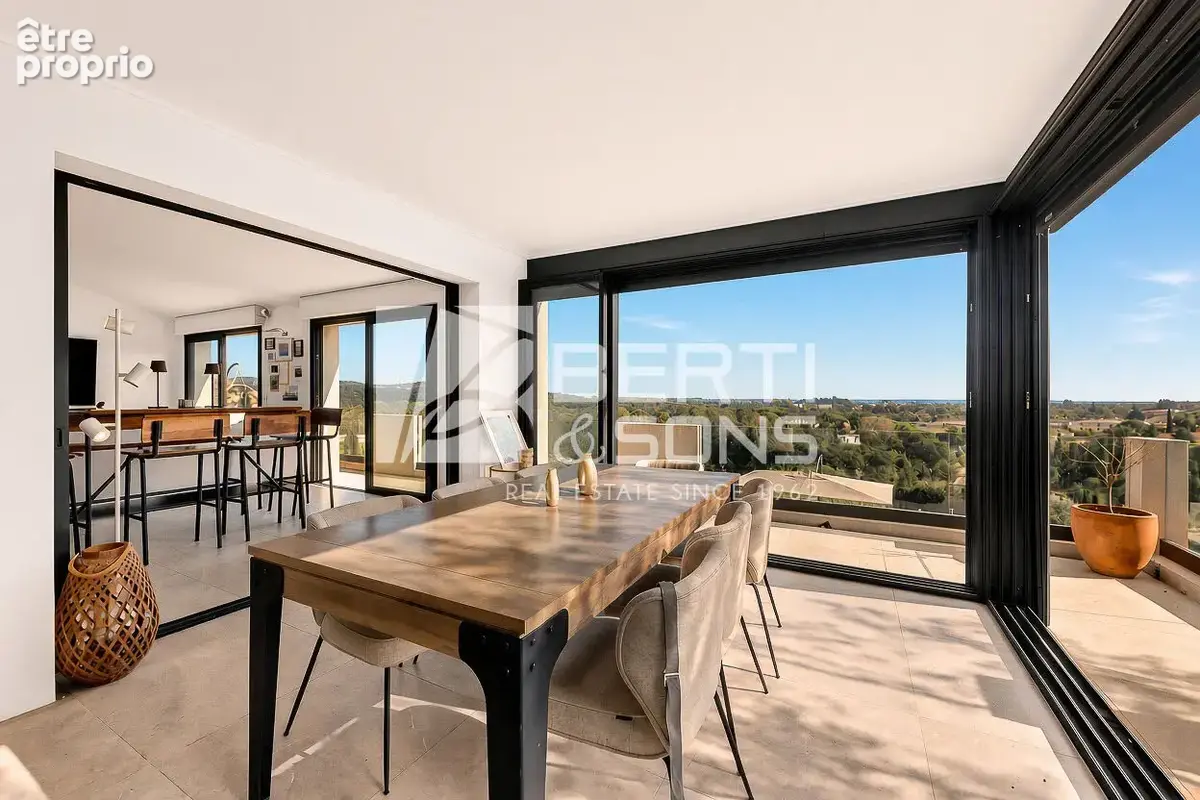 Exclusivité - villa provençale rénovée - piscine - vue dégagée jusqu'à la mer - photo 9