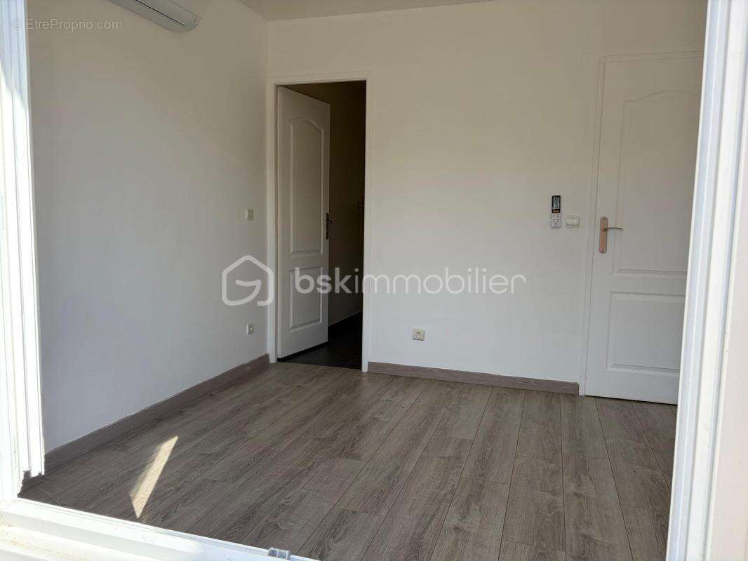 Maison familiale récente – 5 chambres – Pompe à chaleur – À 2 minutes de la gare d'Auneau - photo 5