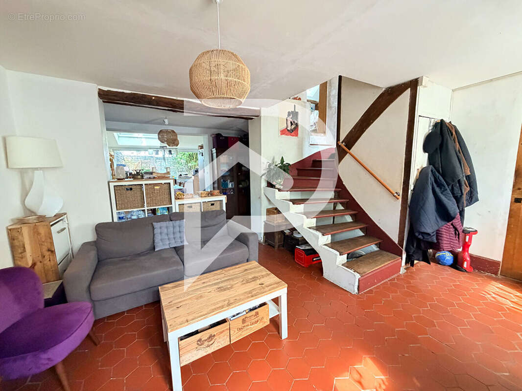 Maison briarde 6 pièce(s) 107 m2 - photo 6