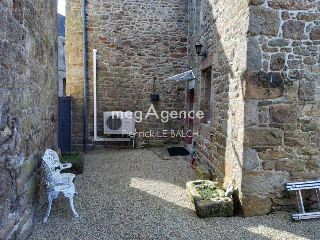 Maison à LE VIEUX-MARCHE