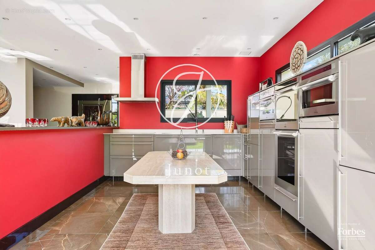 Maison à CROISSY-SUR-SEINE