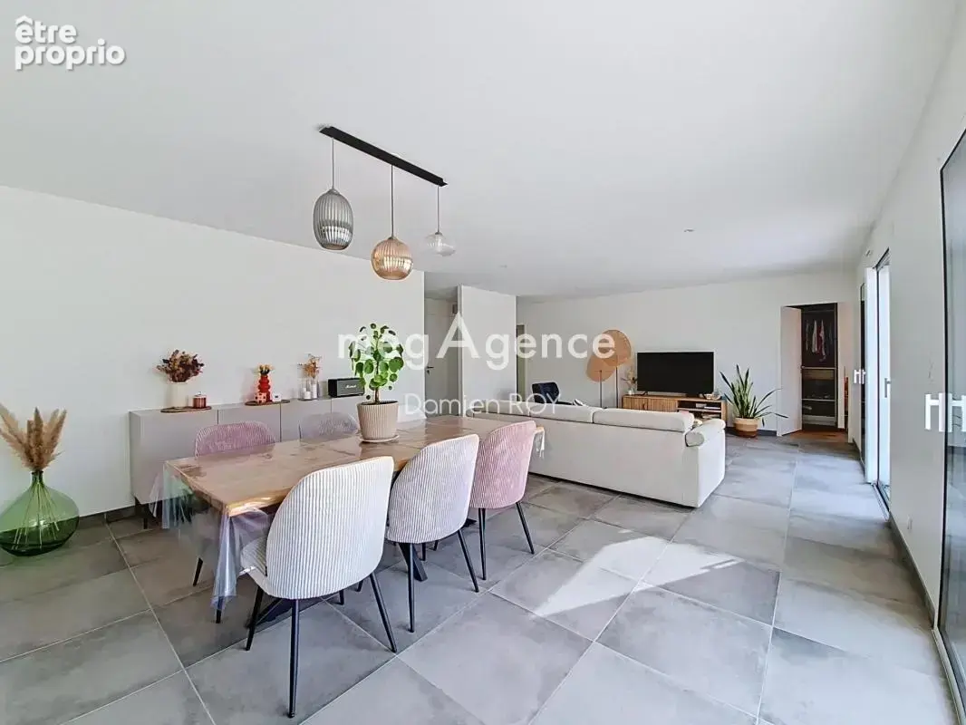 Maison contemporaine de 2023 – Saint-Macaire-en-Mauges - photo 4