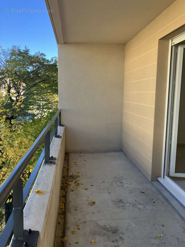 Appartement à CRAPONNE