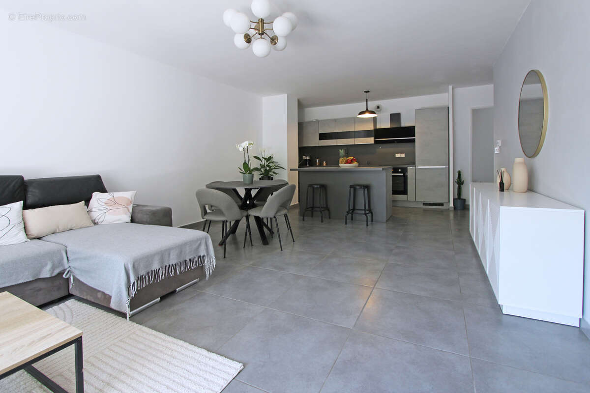 Appartement à CAGNES-SUR-MER