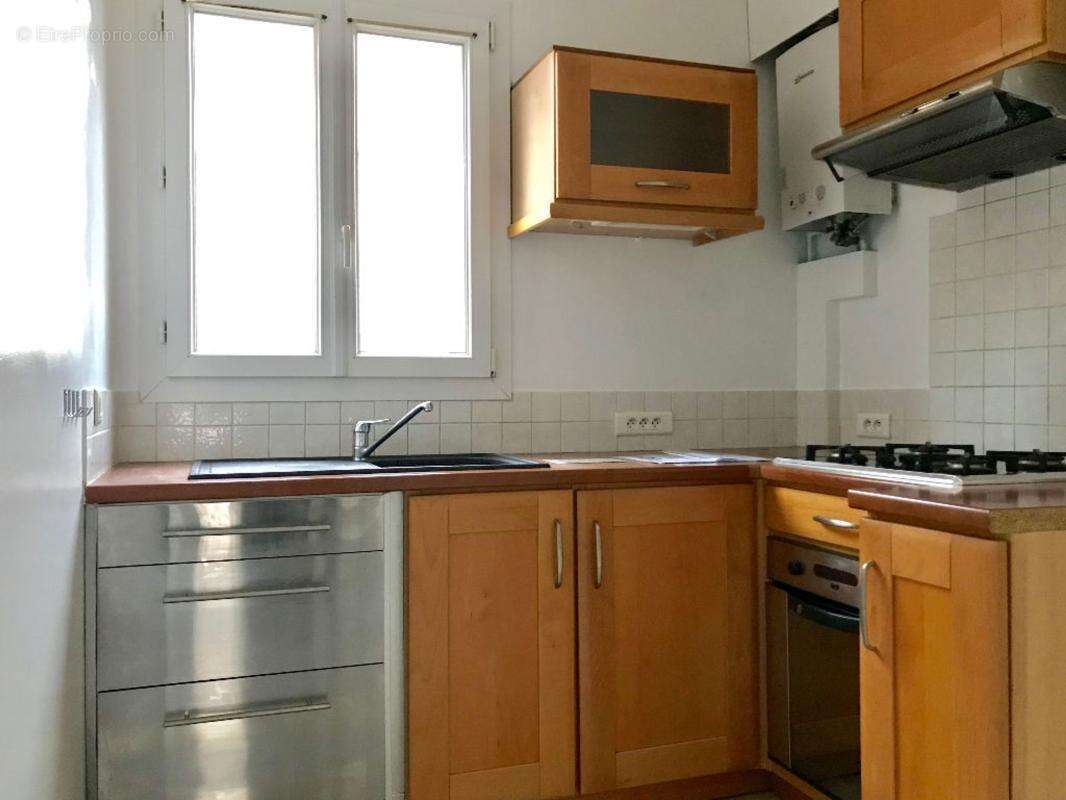 Appartement à CHARENTON-LE-PONT
