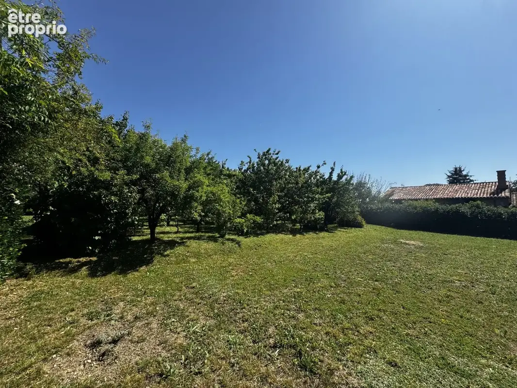 Terrain 713 m² à vendre à Rouffiac-Tolosan (31180) - photo 2